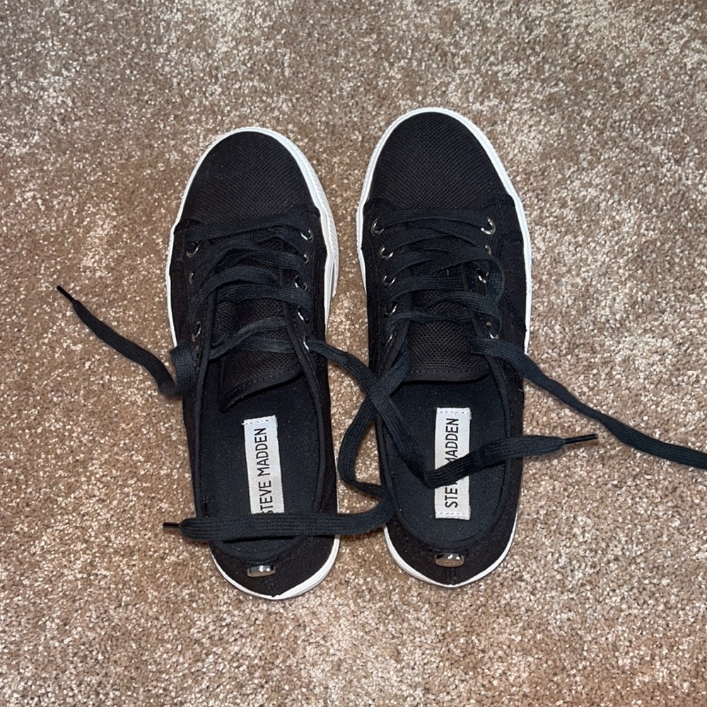 Steve Madden black platform sneakers